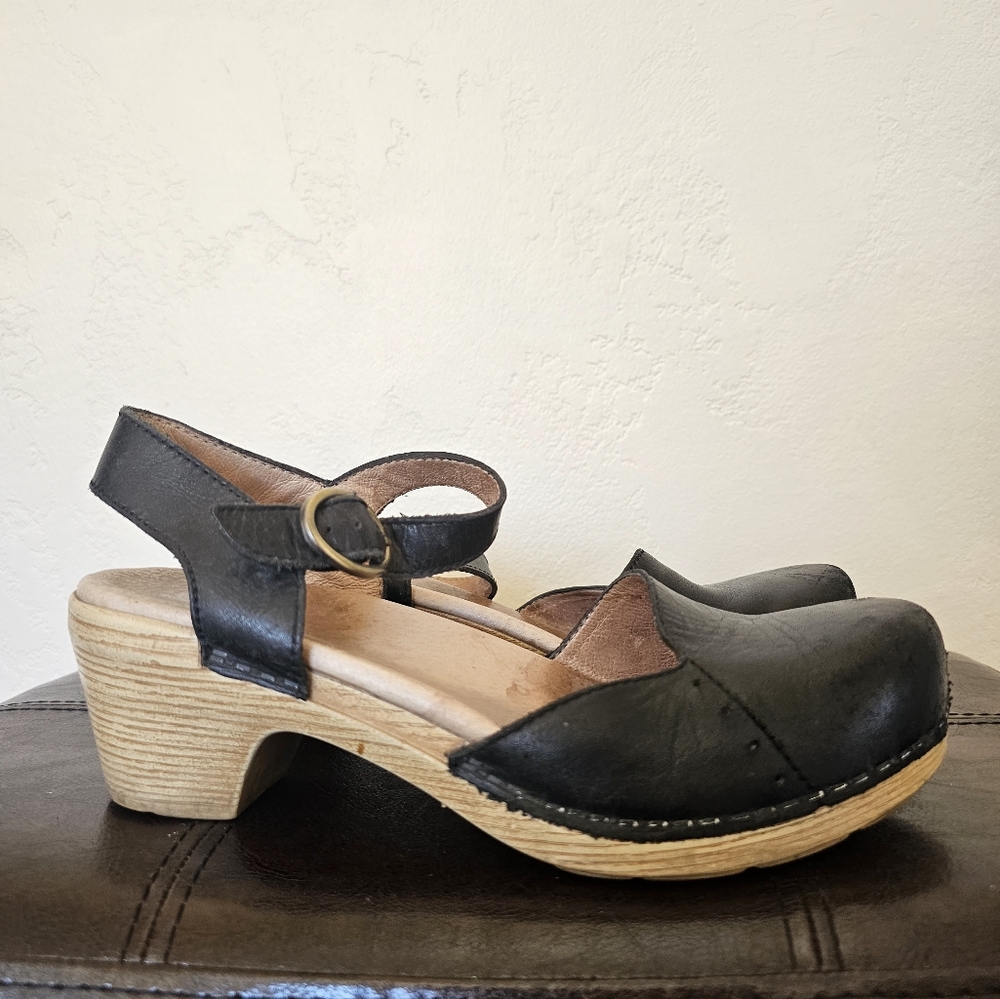 Dansko Effortless Boho Chic Black Leather Workwear Clogs Sz EU‎ 36 US 5.5